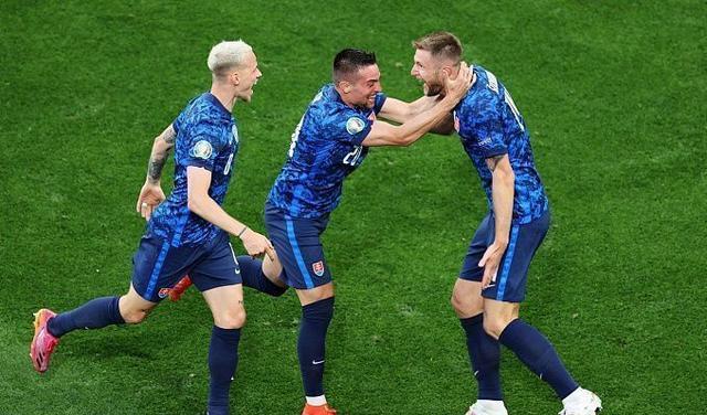 欧国联C3组看点：斯洛伐克也可踢传控，白俄罗斯更愿意踢客场？
