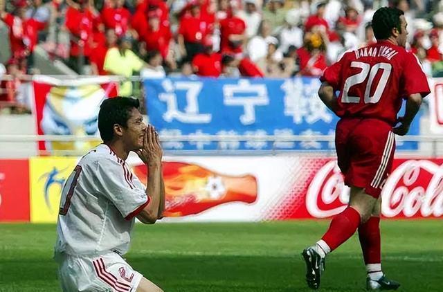 20年前今天国足世界杯最后一战 0-3土耳其，遗憾一幕你还记得吗？(1)
