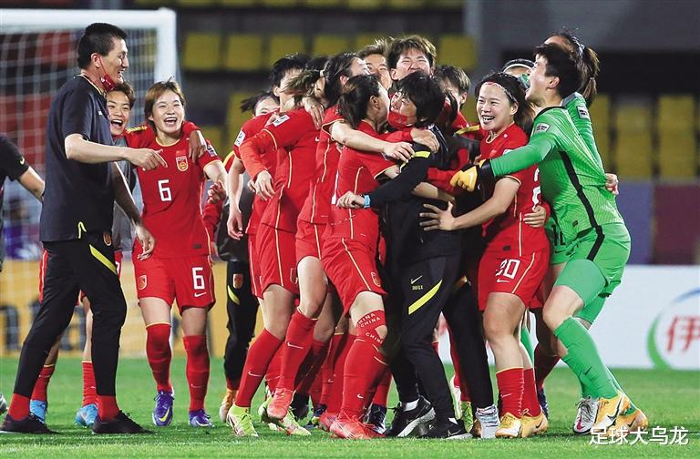 下午4点，国际足联官宣，中国女足原地踏步，排亚洲第四，惹争议