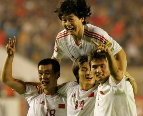 闲聊球事【第002期】2004中国亚洲杯，国足的巅峰时刻(1)