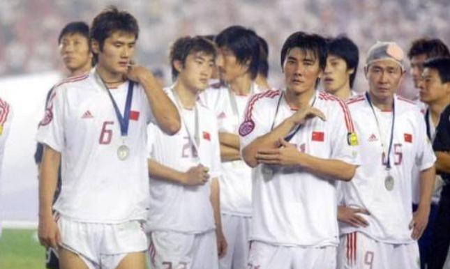 闲聊球事【第002期】2004中国亚洲杯，国足的巅峰时刻(9)