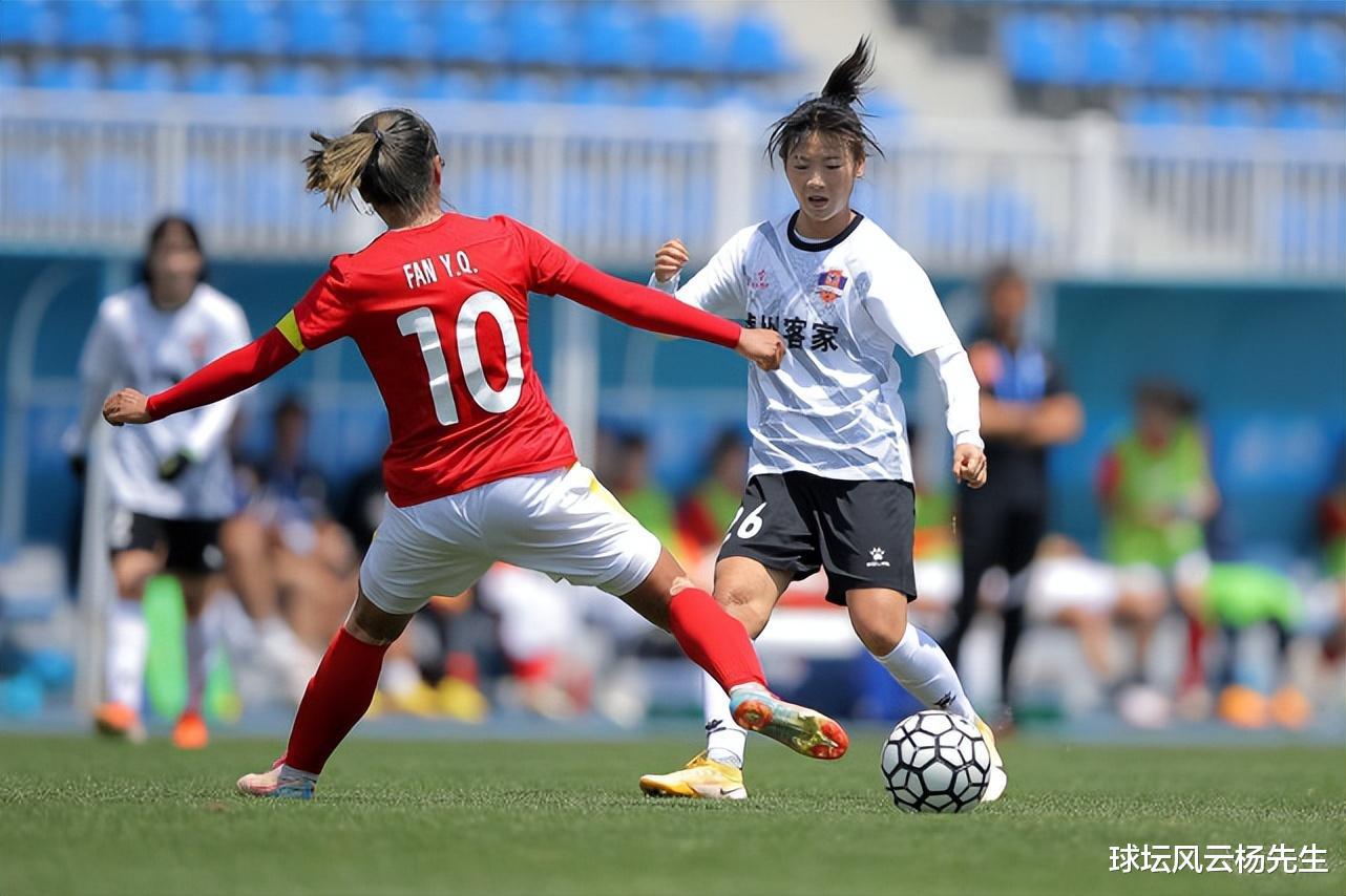 女足协会杯第二轮：武汉车谷江大收获首胜，河南建业3-3北京！(3)