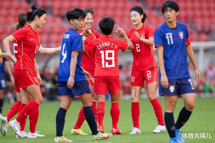 19连胜+零封，中国女足拿下开门红：中轴线仍需加强，中锋缺替补(2)