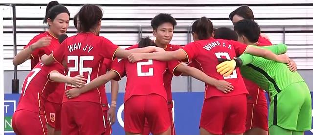 踢得一般！中国女足“艰难”2-0开门红失误有点多需要调整(1)