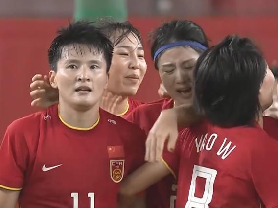 短短24小时，女足痛击韩国，男足创造纪录！日本球迷：森保一下课(2)