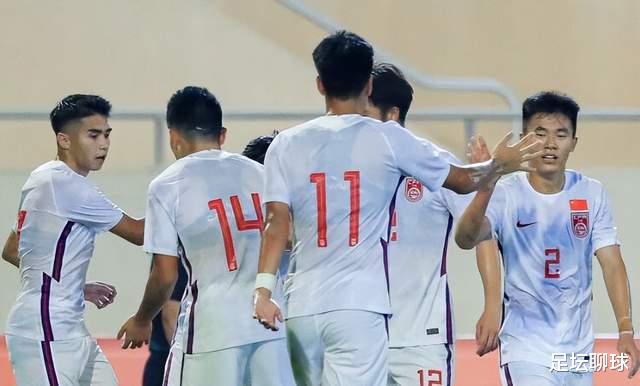 5-0登顶！中国U19男足吊打鱼腩，恒大前锋2场造4球，头号劲敌1-2倒下(1)