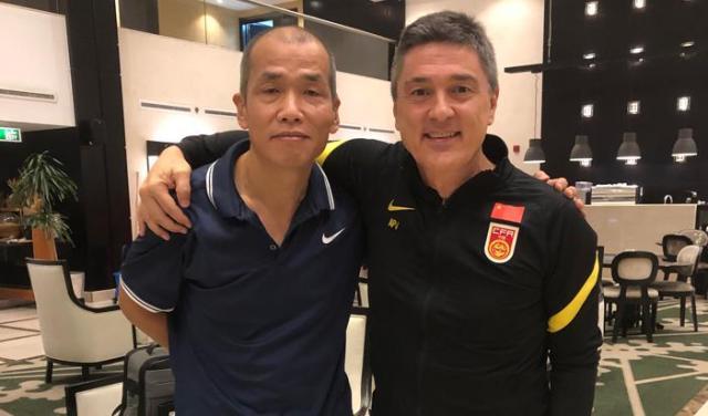 【专访】安东尼奥：中国足球向着回归强队迈出第一步(1)