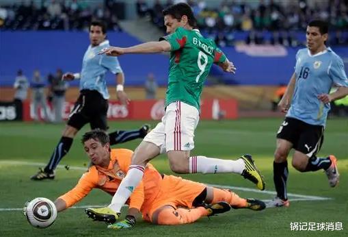 这位36岁的矮个子中场，要为墨西哥国家队，出战第五次世界杯了！(2)