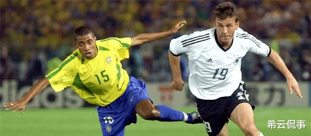 从巴西的主力球员到曼联的替补队员，这位中场悍将与卡卡同生共死，也是小罗的鸽子(3)