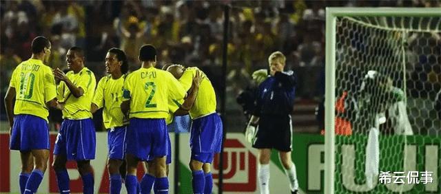 从巴西的主力球员到曼联的替补队员，这位中场悍将与卡卡同生共死，也是小罗的鸽子(5)