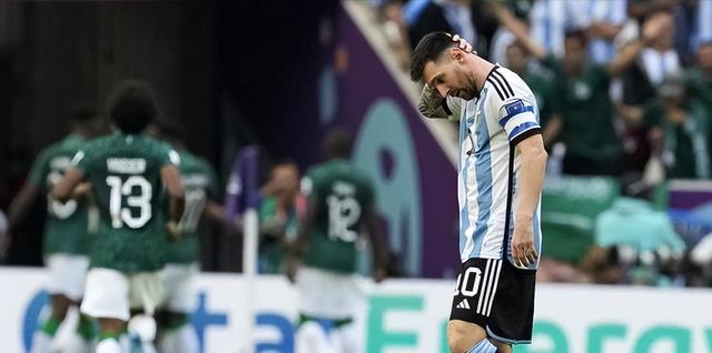阿根廷爆冷输球，国足再度躺枪，球迷嘲讽：国足有实力战胜阿根廷(3)