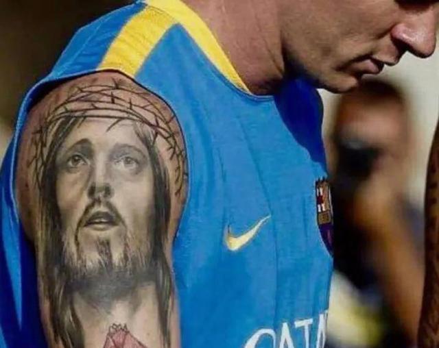 足球的尽头是玄学？生死战前，阿根廷更衣室摆放祈祷用具(3)