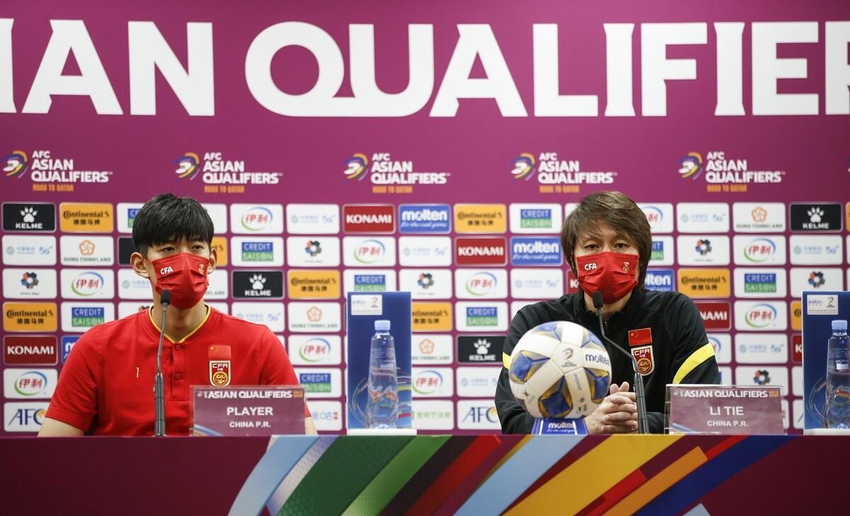 媒体人爆出争议猛料，郑智谢晖很意外，球迷吐槽：中国足球水太深