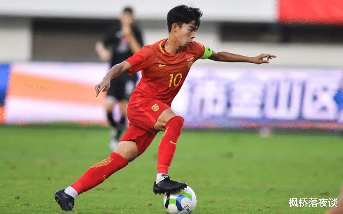 留洋欧洲赛季第3球！18岁小将托起中国足球希望，进世界杯就靠他们！(6)
