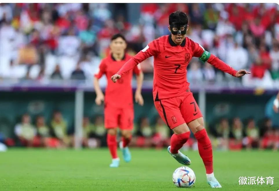 韩国vs葡萄牙前瞻，李毅吐槽韩国球员踢球太脏！争头球差点脑震荡(1)