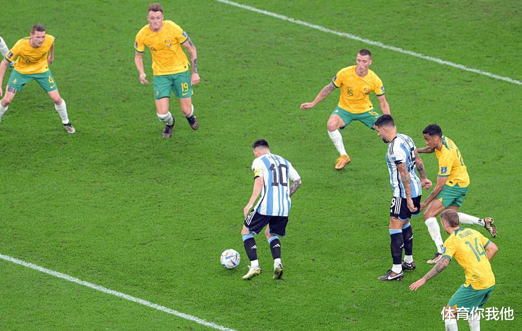 世界杯的魅力！2-1后阿根廷球迷狂欢，8强有点虚：5战才赢了1次(5)