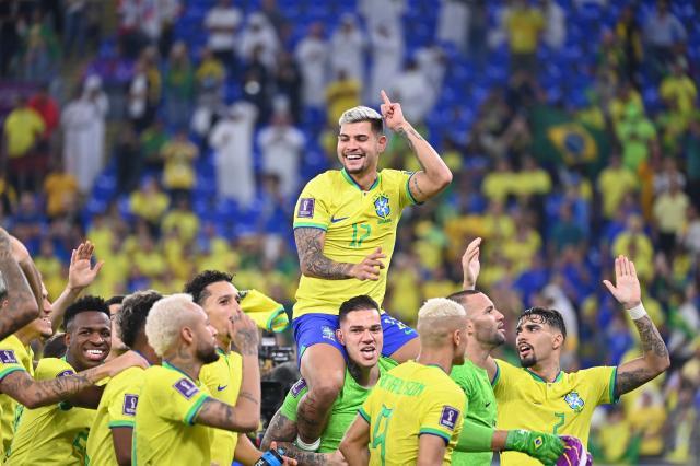 英媒：正是巴西球员的舞蹈，消解了淘汰赛的紧张