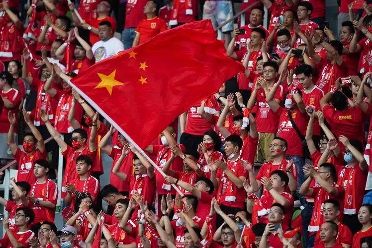 假如世界杯在中国举办，中国球迷们会兴奋么？