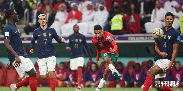 世界杯总决赛探报：法国三位大将染上骆驼病毒后，梅西腿部筋伤并不乐观(3)
