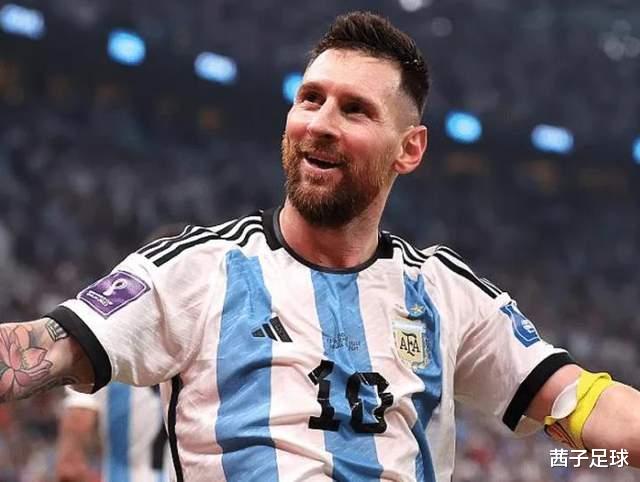 争议！央媒：阿根廷如能获胜，梅西就能证明他的球王地位了(1)