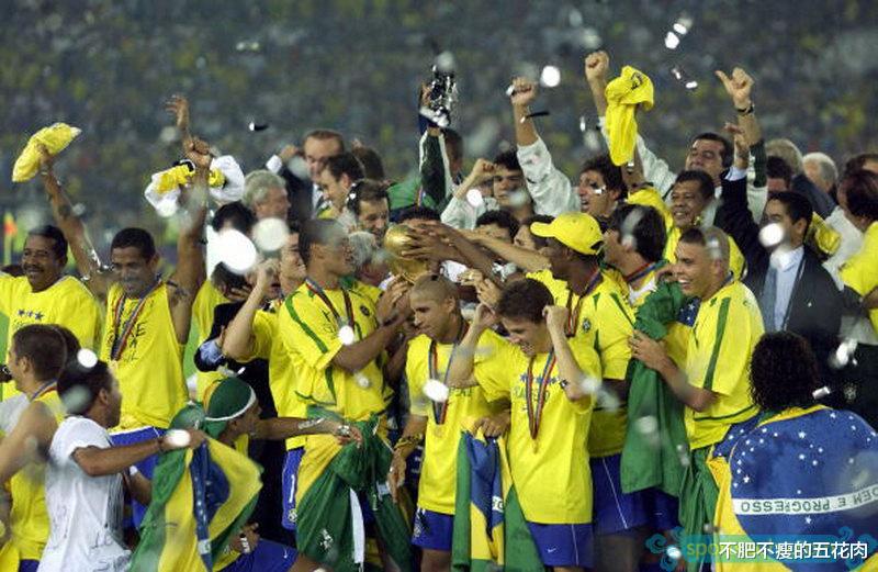 新世界六届世界杯冠军谁更强？02巴西最辉煌，22阿根廷有梅西