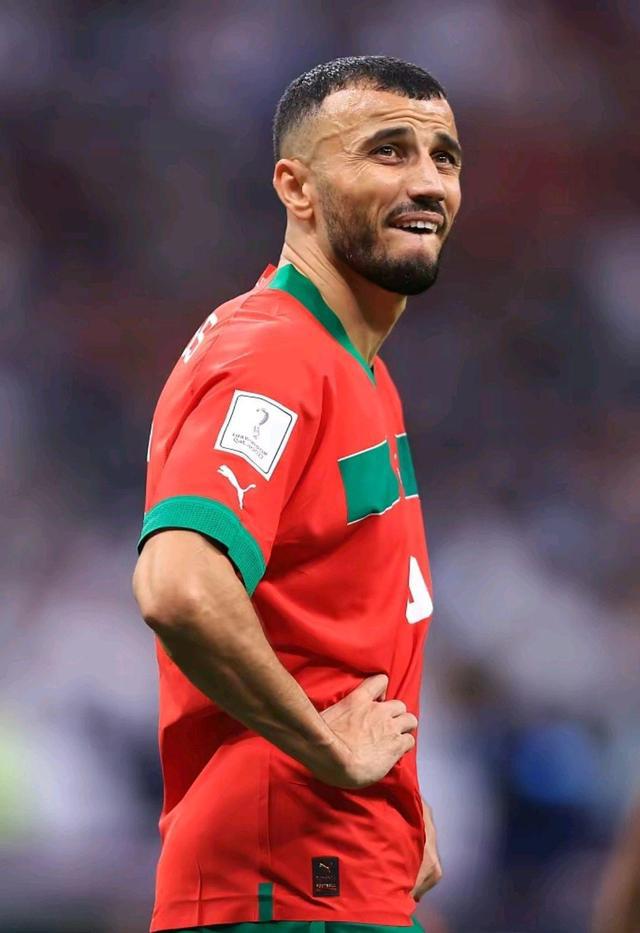 队长赛斯因伤下场 摩洛哥0-2遗憾败北 法国队姆巴佩功不可没(3)