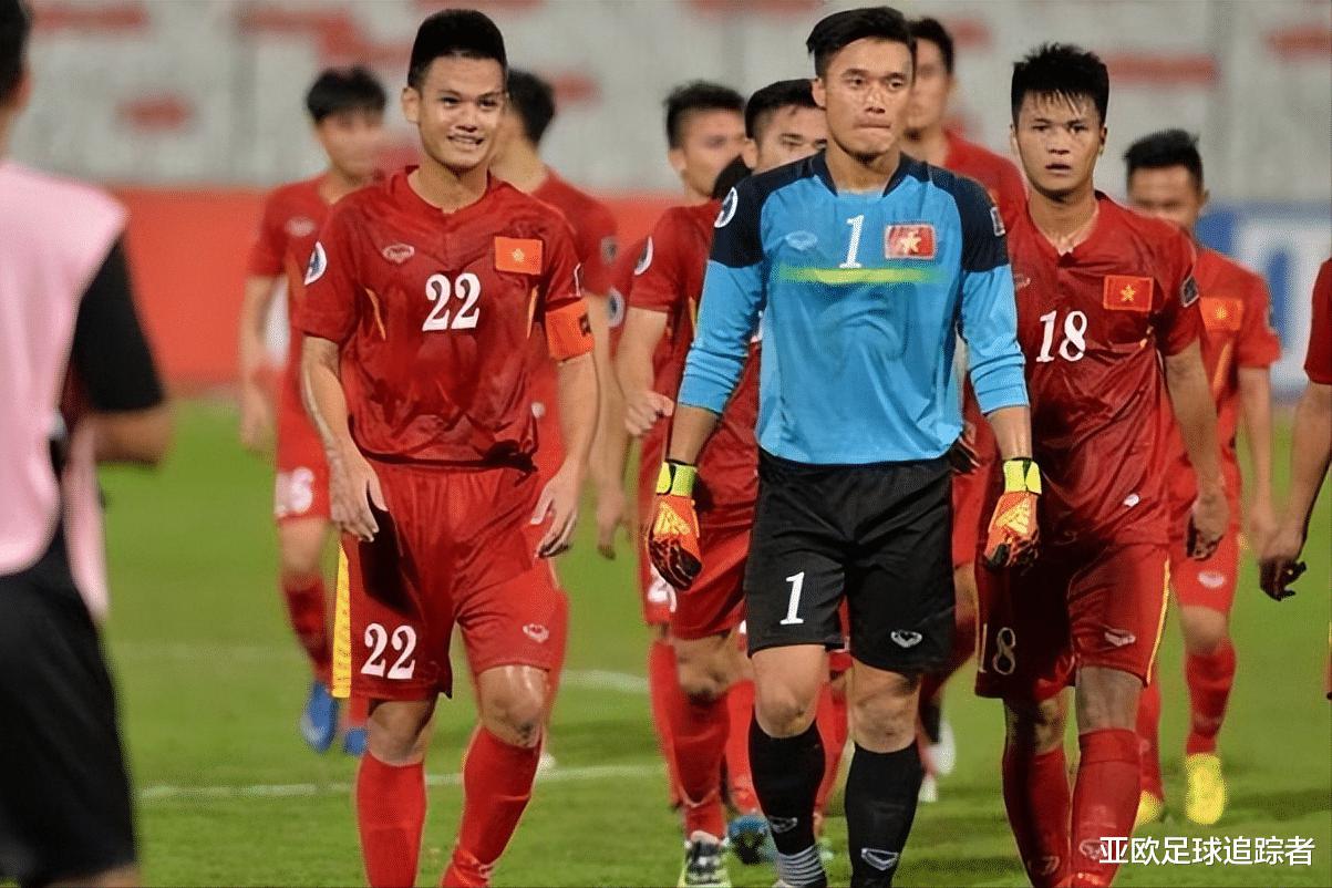越南国青1-0澳大利亚，国足未来十年苦主诞生，大年初二输得不冤(1)