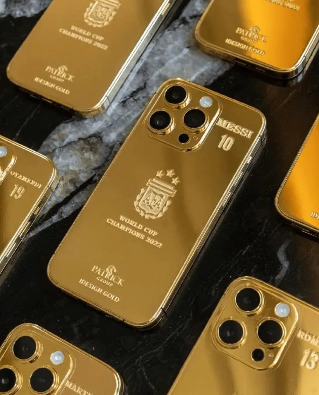 奢侈的礼物！近日，球王梅西斥巨资打造了35部黄金版的iPhone14手机，送给他(5)