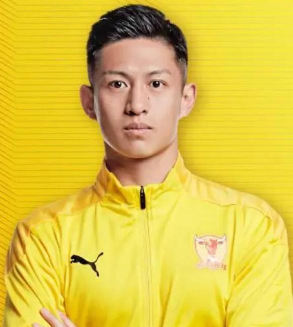 申花将签天津队后卫，成都试训32岁中场，申花归化球员出色(4)