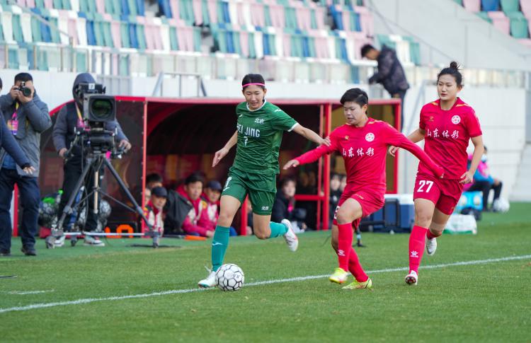 山东体彩女足赛季首个主场比赛在日照开赛(2)