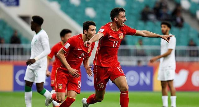 中国队1：1战平吉尔吉斯坦挺进8强，看到中国足球的希望吗？(2)