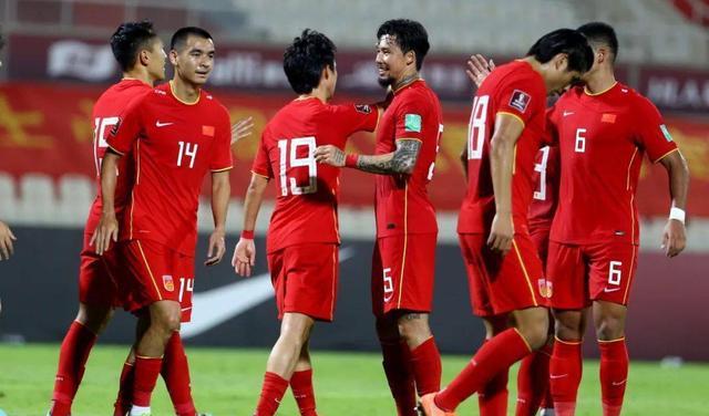 中国队1：1战平吉尔吉斯坦挺进8强，看到中国足球的希望吗？(3)