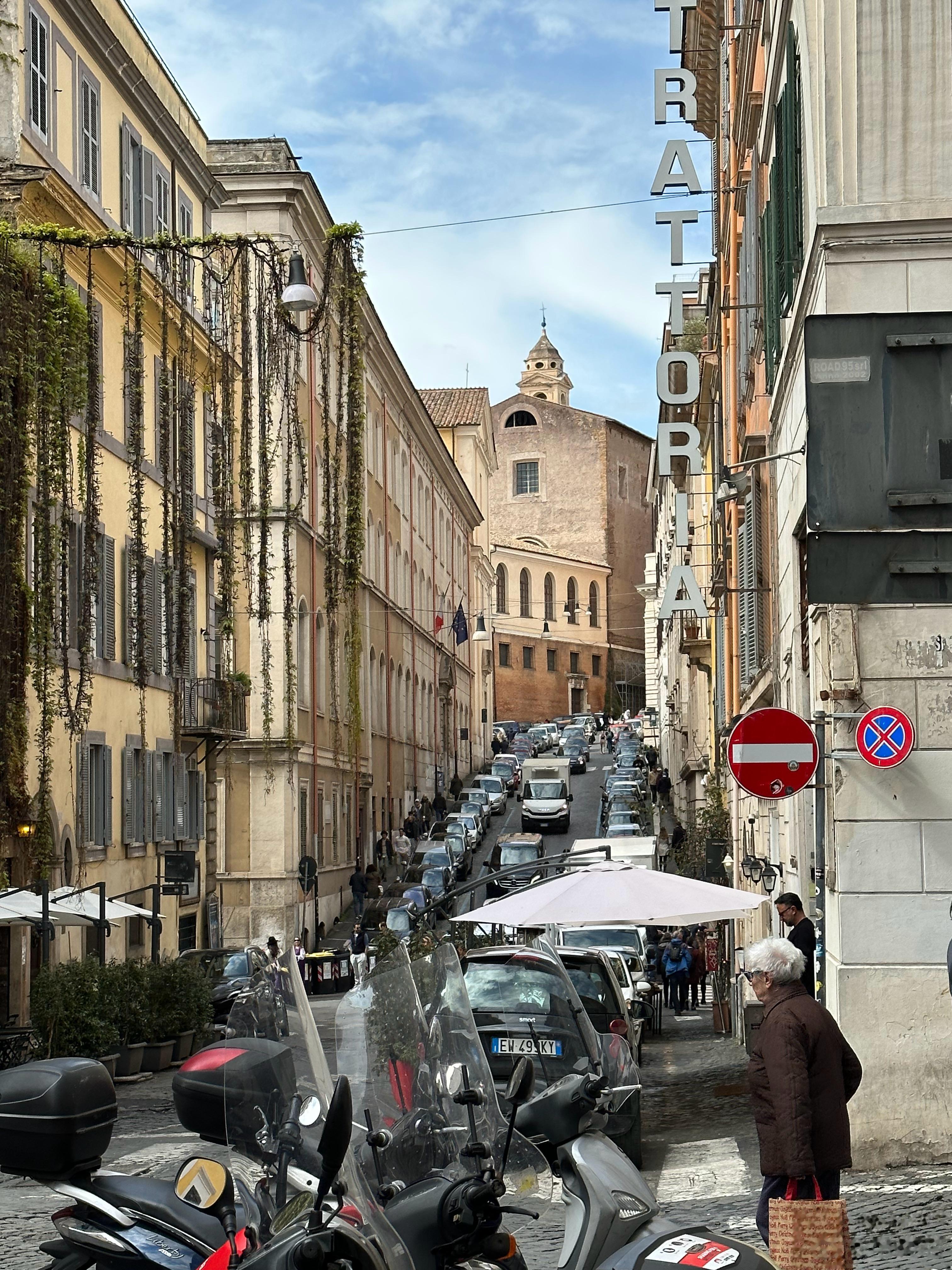 罗马街景，在罗马待了6天时间感觉远远没够，可惜我只在意大利30天，所以节奏还是有(15)