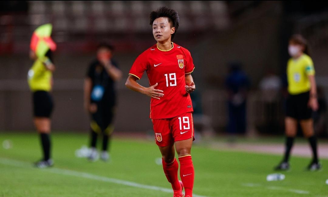 0-0到0-3！中国女足倒下，陷8年魔咒，最强阵难撼欧洲+世界杯悬了(4)