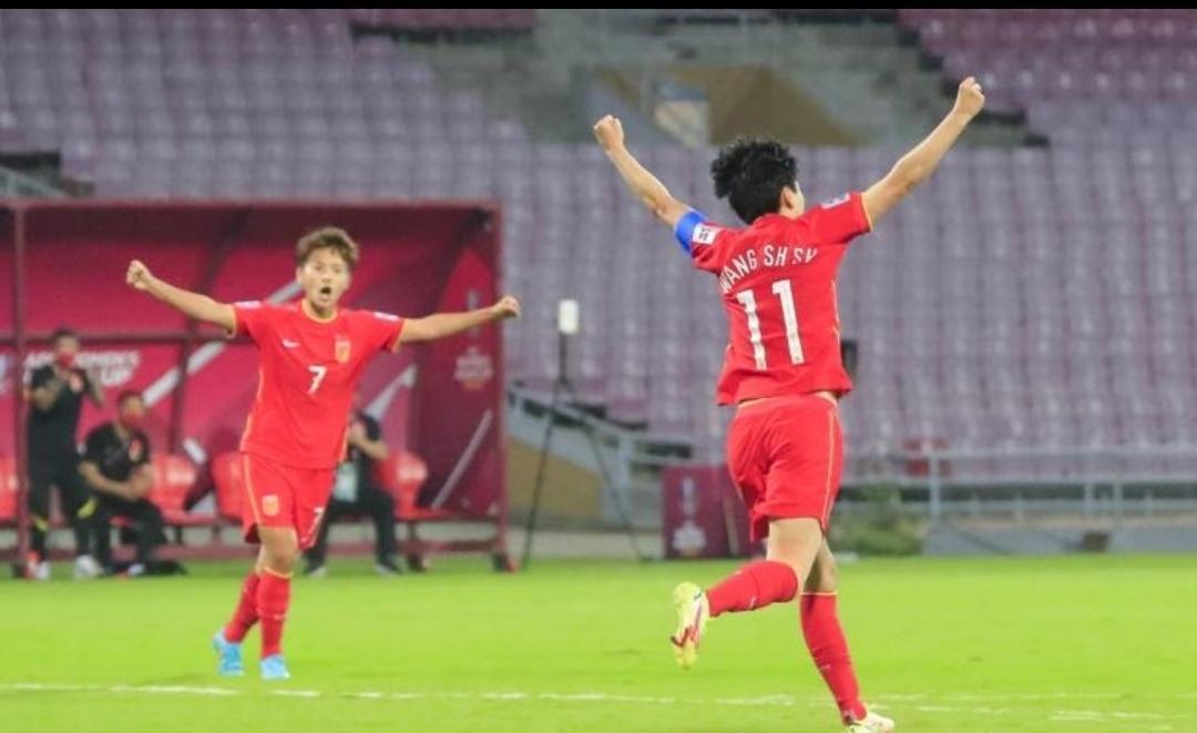 0-0到0-3！中国女足倒下，陷8年魔咒，最强阵难撼欧洲+世界杯悬了(6)