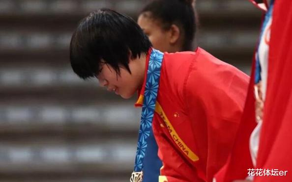 央视祝贺，中国名将破2项世界纪录勇夺3金，巴黎奥运会金牌稳了！(1)