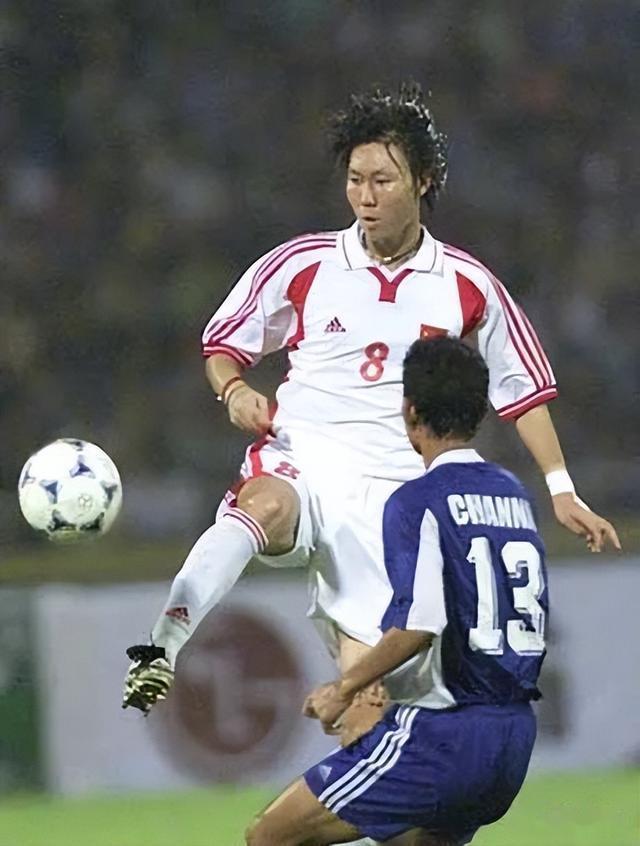 22年前今天米卢率国足3-1柬埔寨 球迷怒喊解散！出场14人今何在？(3)