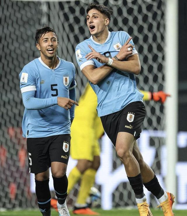 世青赛：乌拉圭VS英格兰，强强对话大英帝星再软脚？(2)