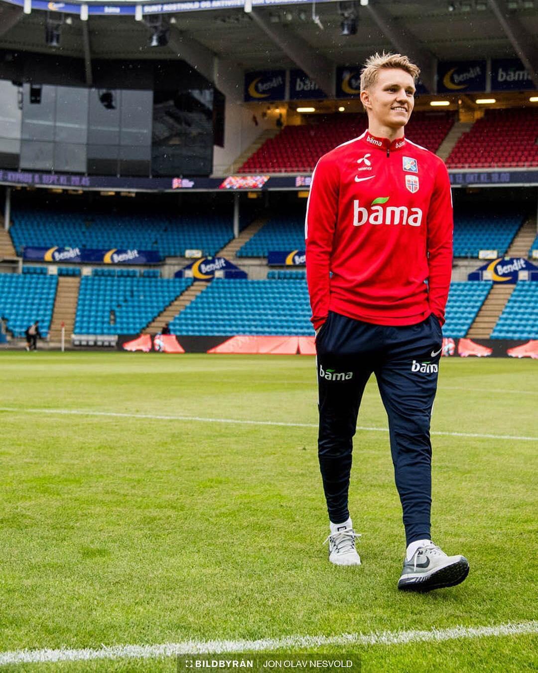 24岁挪威足球运动员 Martin Ødegaard（马丁·厄德高），现时效力英(5)