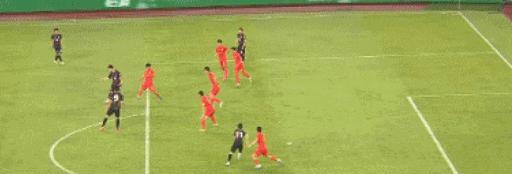 无力又无奈！1-3韩国队：中国男足9分钟连丢3球，意料之中的失利(3)