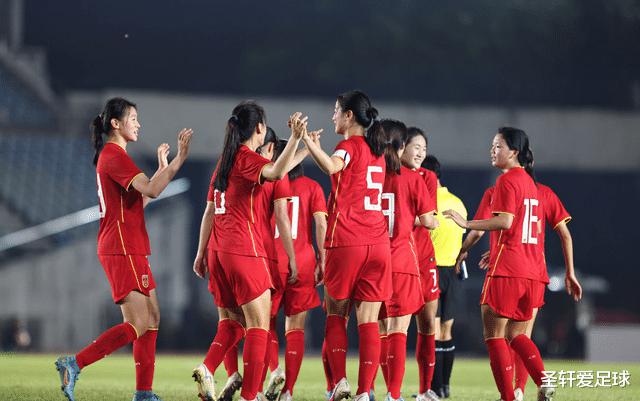 伟大5-0！中国女足对手出线，因净胜球关系，惊险晋级亚洲杯正赛(10)