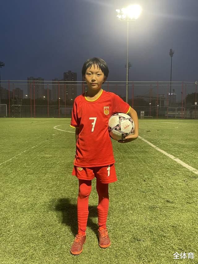 武汉市足协U9女足队员李悦源：因为不放弃，迎来了新的机遇(4)