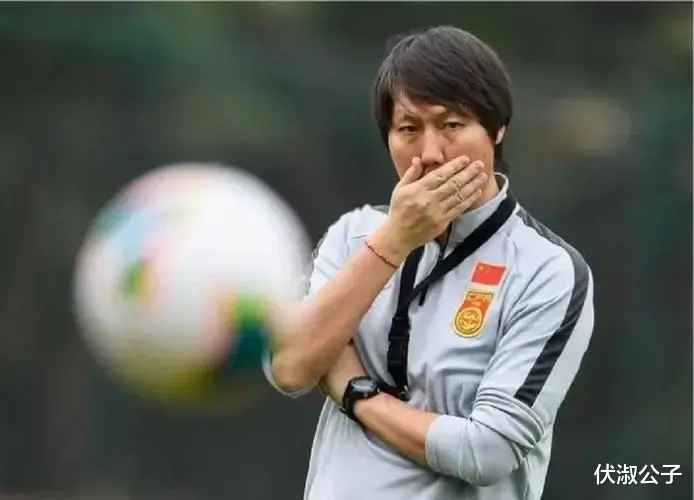 贵州村超存在的目的不是踢进世界杯，而是告诉大家，没钱没权你不能进国足(2)