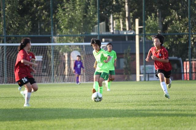 他们的毅力和拼劲赢得认可——黔西南州U13男子、女子代表队在京足球交流友谊赛首轮结束(7)