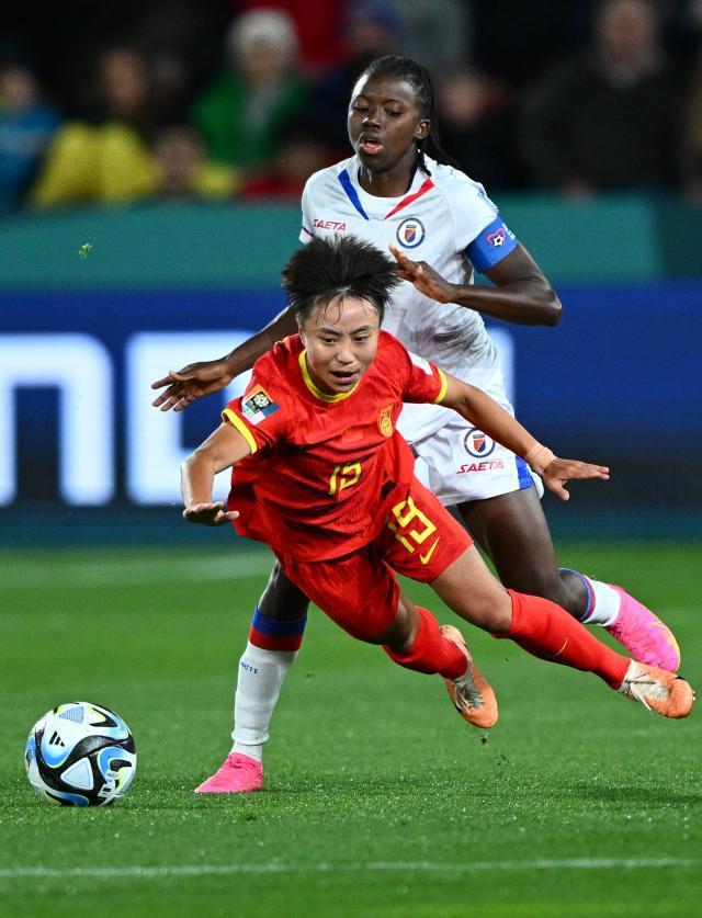 马德兴：敢于进攻才能赢 中国女足需重新明确定位(3)
