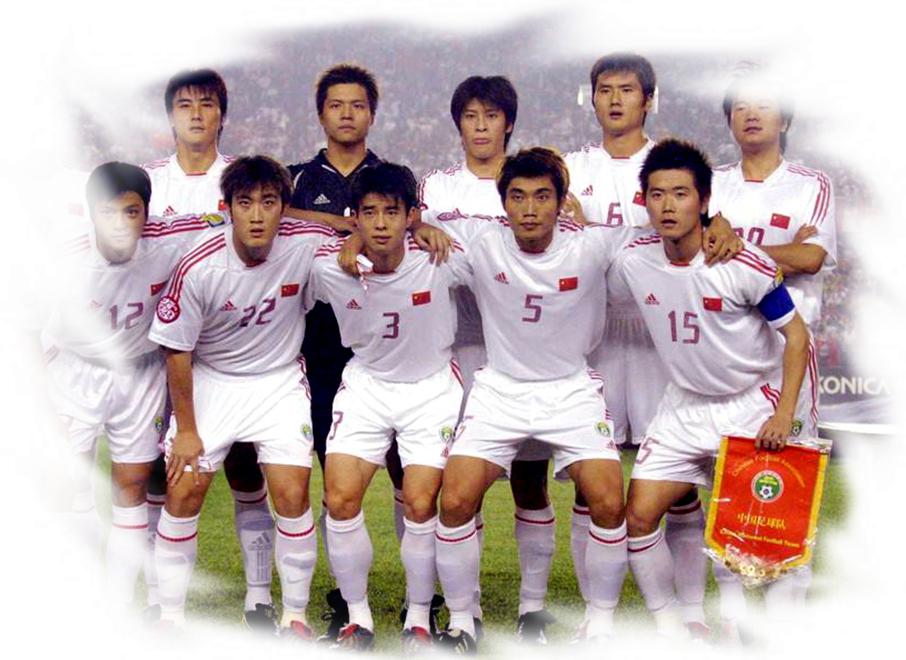 【足历8·7】最后的辉煌！中国男足不敌日本队痛失亚洲杯冠军(2)