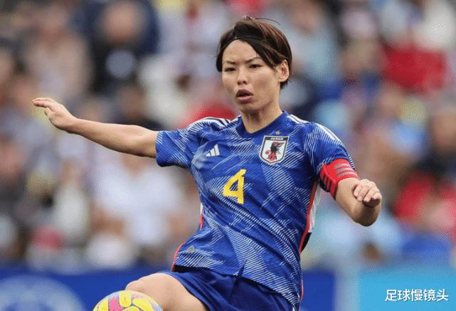 世界杯4场大战：日本冲5连胜，大黑马酝酿爆冷，中国女足变观众