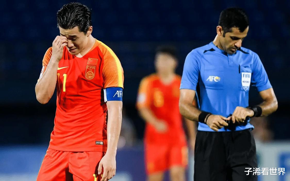 上午7点！天津媒体曝出争议猛料：里皮很意外，中国足球成大笑话(4)