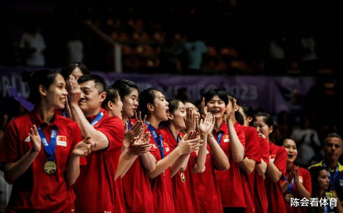 中国女排U21夺冠后，夺冠奖金曝光，国际排联官宣喜讯，球迷沸腾(2)