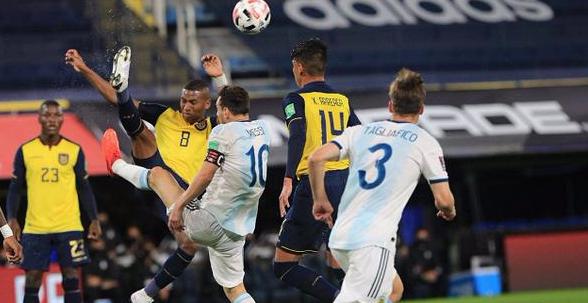 世预赛：阿根廷VS厄瓜多尔，阿根廷稳中求胜，本场轻取对手(3)